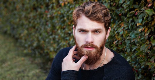 Comment accélérer la croissance de sa barbe ? - Blog COIFFEA